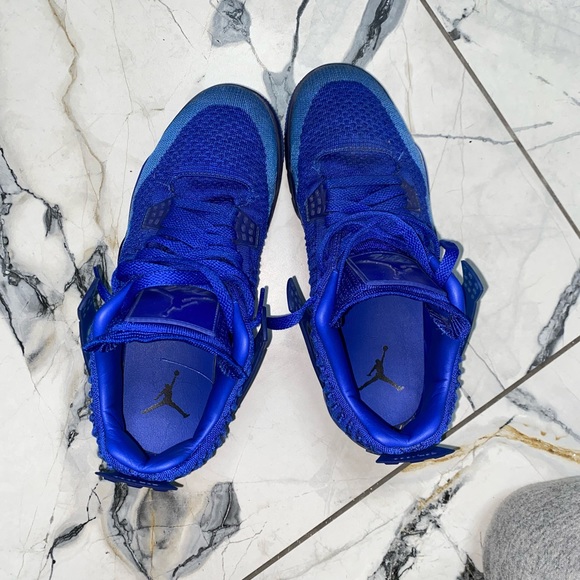 Jordan 4 retro flynit’ hyper royal’